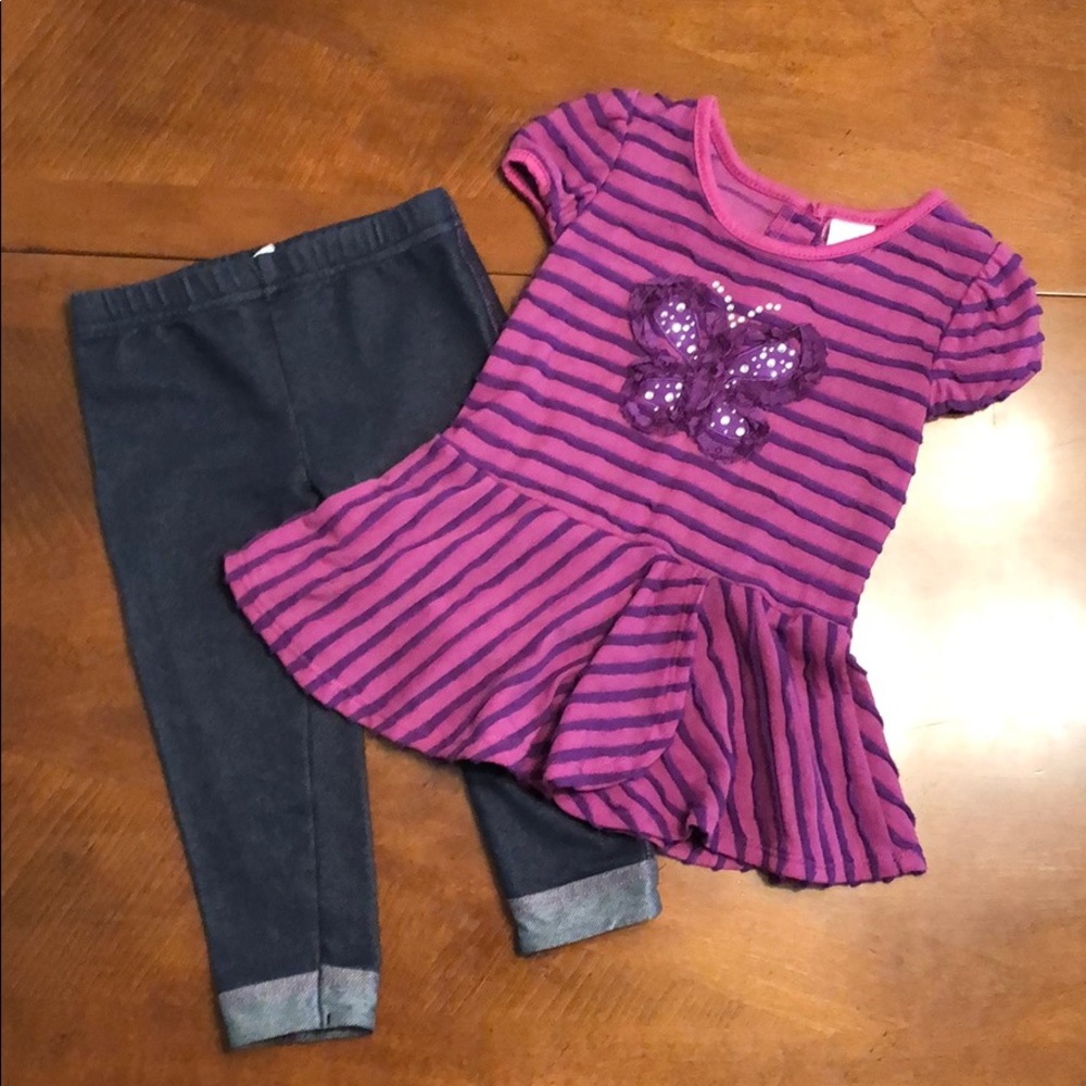 Toddler girl short sleeve/pant set.